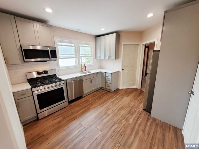292 Berkeley Ave, Bloomfield, NJ 07003