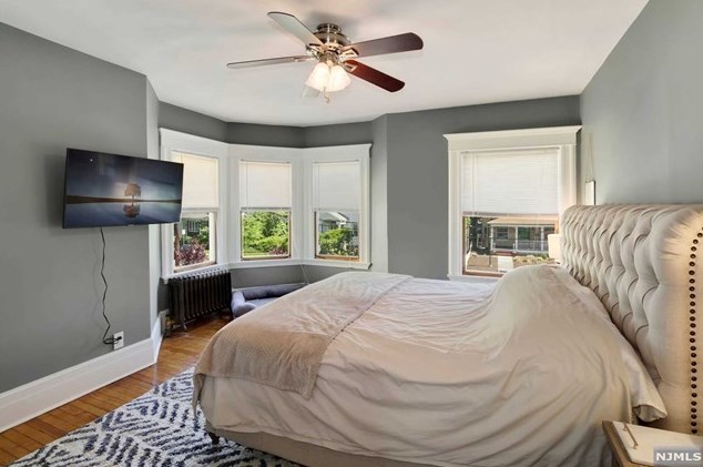 351 Lookout Ave, Hackensack NJ  07601-2804 exterior