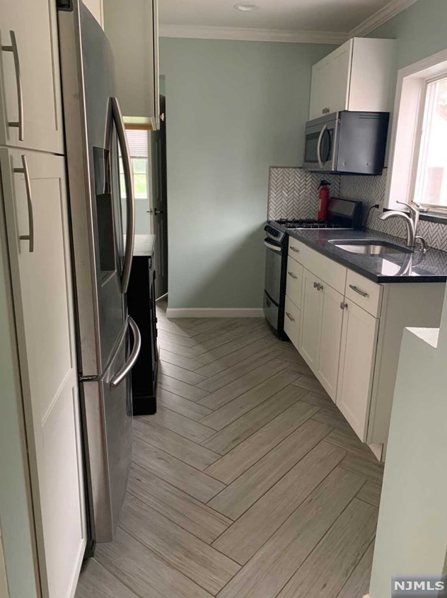 38 Beverly Rd, Oradell, NJ 07649