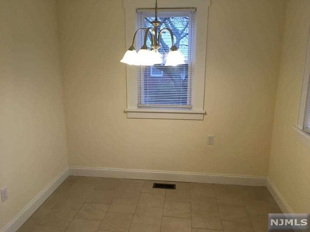 92 Minerva Ave, Paterson NJ 07506-1237 exterior