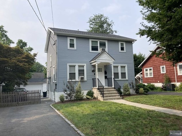 92 Minerva Ave, Paterson, NJ 07506-1238