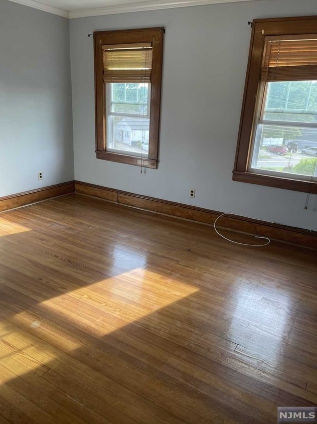 41 Obal Ave, Elmwood Park, NJ 07407