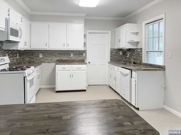 184 Erie Ave # 2, Midland Pk, NJ