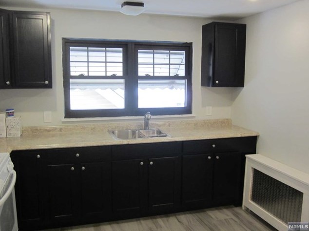 24 Wagner Pl, Paterson, NJ 07506