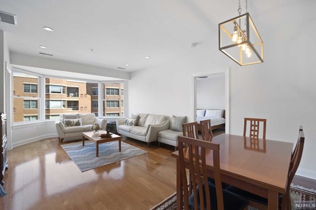 22 Ave At Port Imperial Apt 404, West New York, NJ 07093