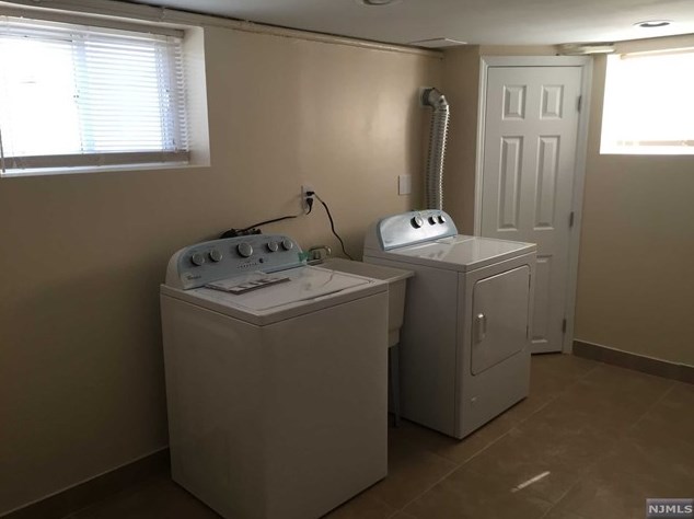132 Summit Ave, Cliffside Park, NJ 07010
