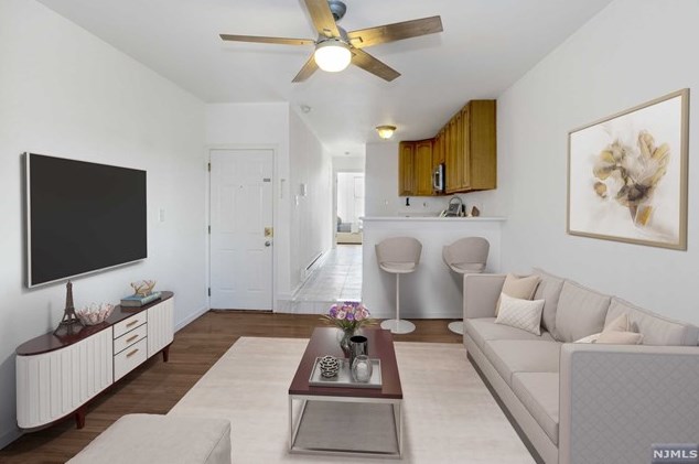 162 Griffith St, Jersey City, NJ 07307