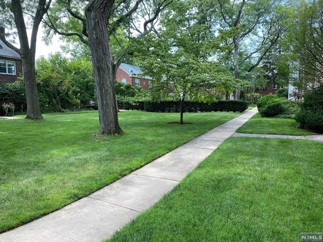 151 E Palisade Ave #c11, Englewood, NJ 07631