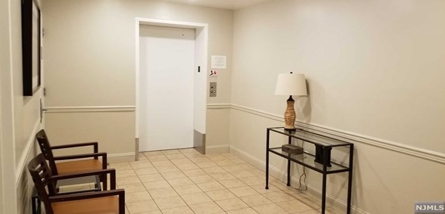 411 East Brinkerhoff Ave #105, Palisades Park, NJ 07650