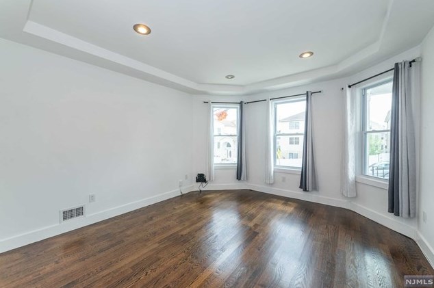 215 Wilson Ave #1, Kearny, NJ 07032