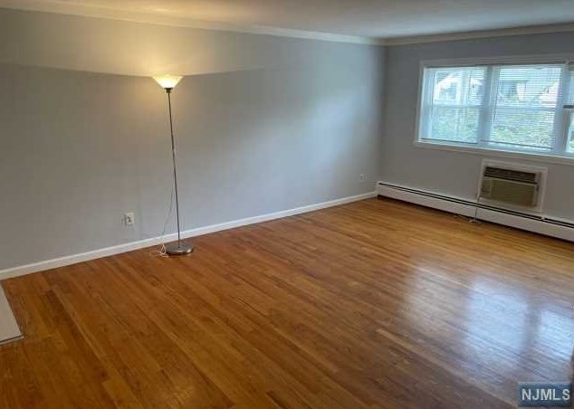1624 Valley St, West Fort Lee, NJ 07024