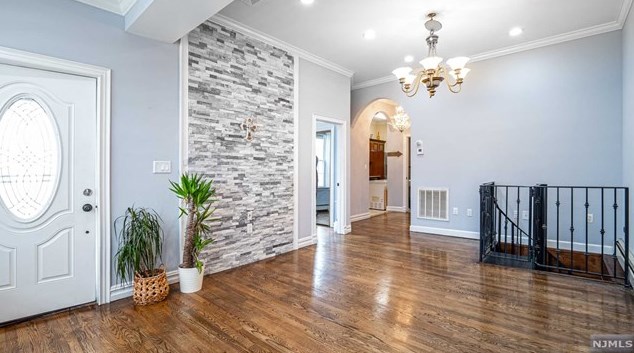 1461 64th St, North Bergen, NJ 07047