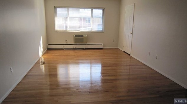 1315 Anderson Ave #20, West Fort Lee, NJ 07024