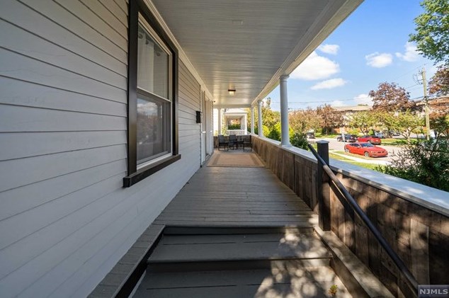 283 Hamilton Pl, Hackensack NJ  07601-3614 exterior