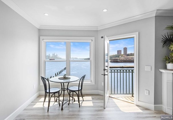 212 The Promenade #212, Edgewater, NJ 07020