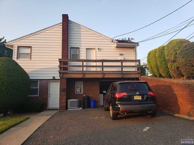 1555 Ann St #1st Fl, West Fort Lee, NJ 07024