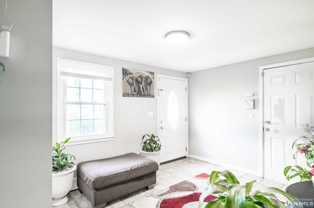 101 Larch Ave, Dumont, NJ 07628