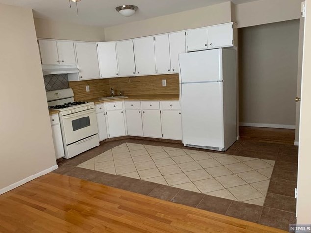 352 Lanza Ave, Outwater, NJ 07026