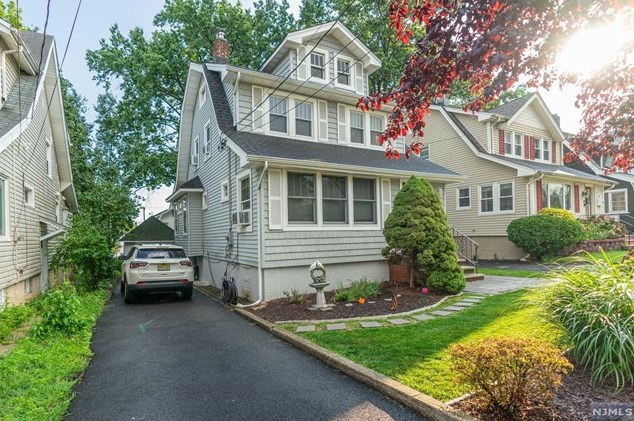 116 Maplewood Ave, Bogota, NJ 07603