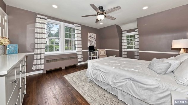 42 Wilson Ave, Wayne NJ  07470-3803 exterior