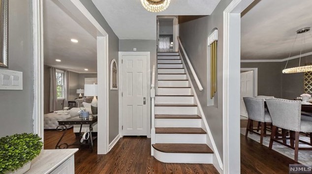 42 Wilson Ave, Wayne NJ  07470-3803 exterior