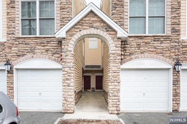 3 Forshee Cir, Montvale, NJ 07645