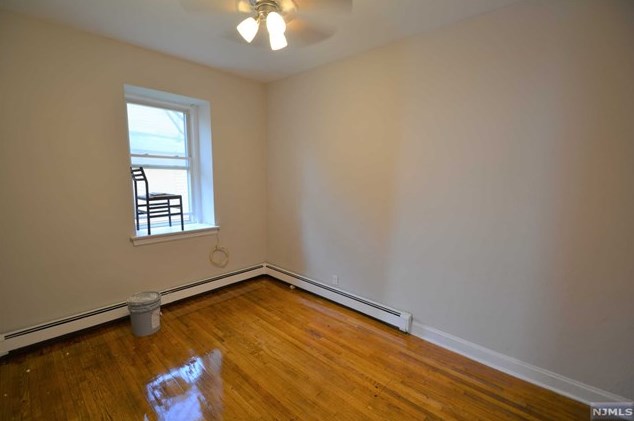 15 Faber Pl #2, Outwater, NJ 07026