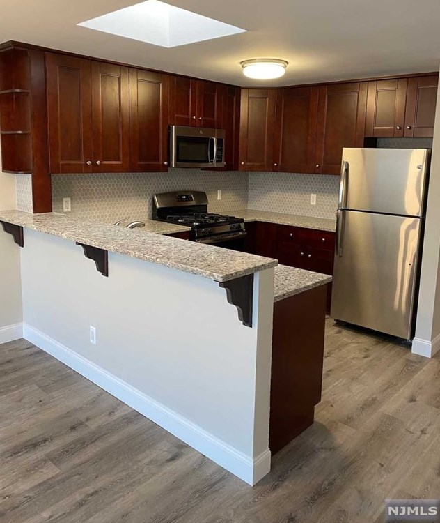 175 Washington Ave #l, Dumont, NJ 07628