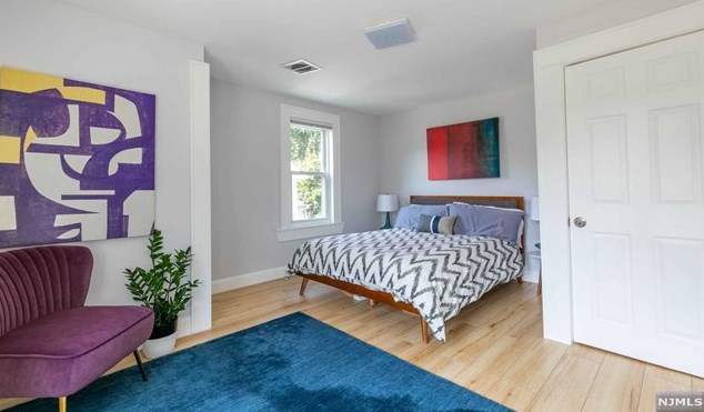 12 Courier Pl, Rutherford NJ  07070-1102 exterior