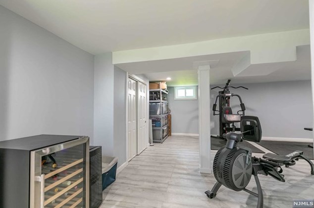 12 Courier Pl, Rutherford NJ  07070-1102 exterior