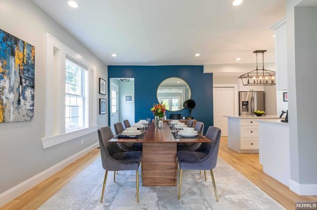 12 Courier Pl, Rutherford NJ  07070-1102 exterior