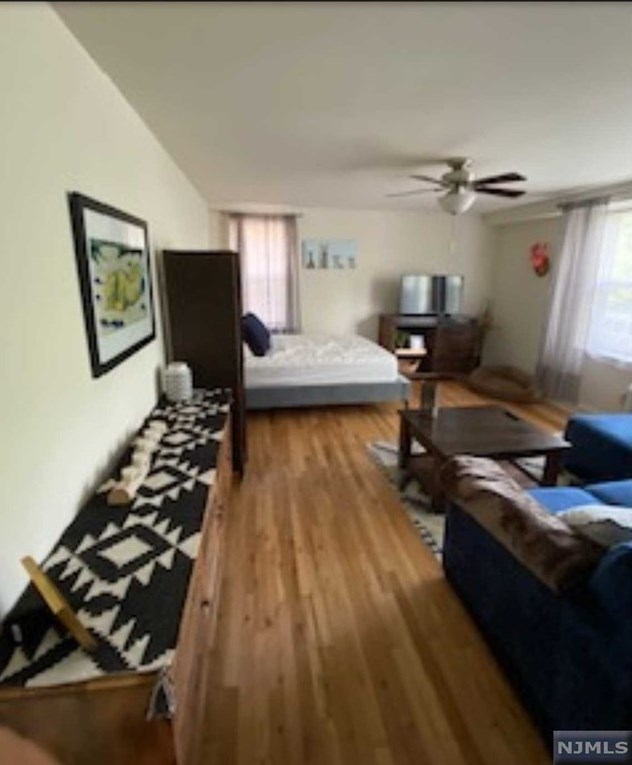 292 Oak St #tc, Ridgewood, NJ 07450