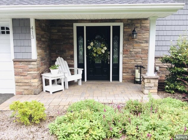 413 Patton Pl, Wyckoff, NJ 07481