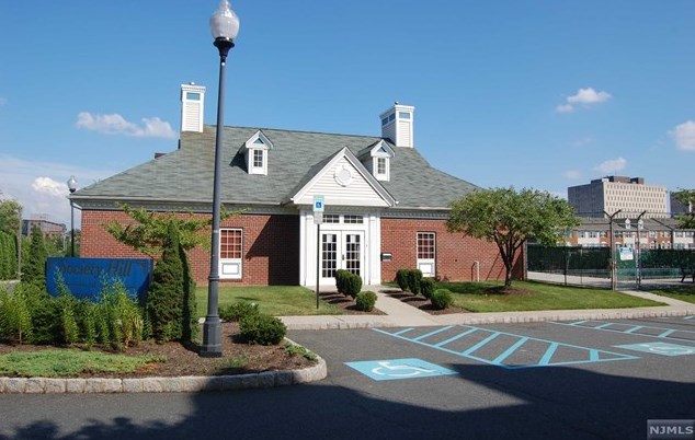 1 Vaughan Dr, Newark NJ  07103-3458 exterior