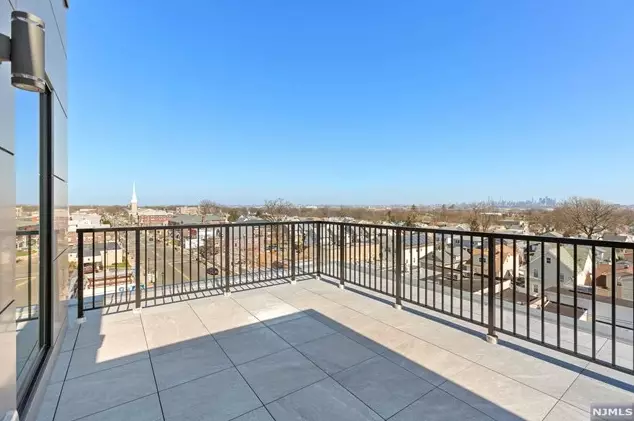 77 Ridge Rd #502, North Arlington, NJ 07031