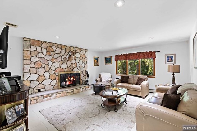 23 Irving Ave, Englewood, NJ 07632