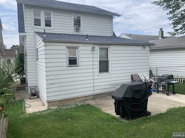 376 Macarthur Ave #2, Outwater, NJ 07026