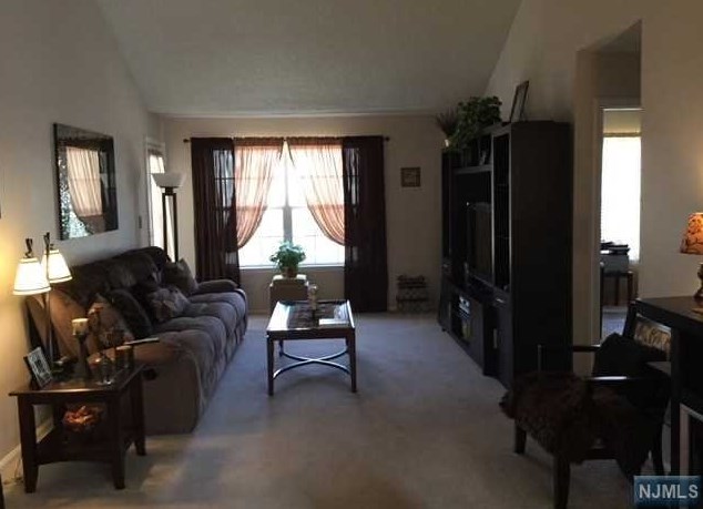 1425 York St #1425, Mahwah, NJ 07430