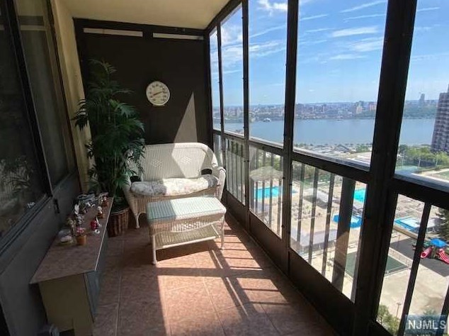 300 Winston Dr #1212, Cliffside Park, NJ 07010