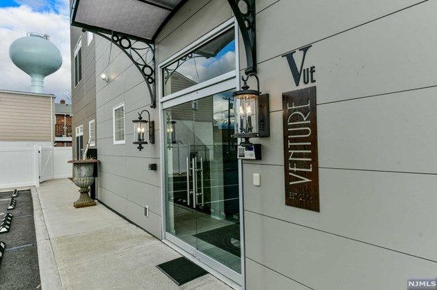 400 Harrison Ave #205, Lodi, NJ 07644
