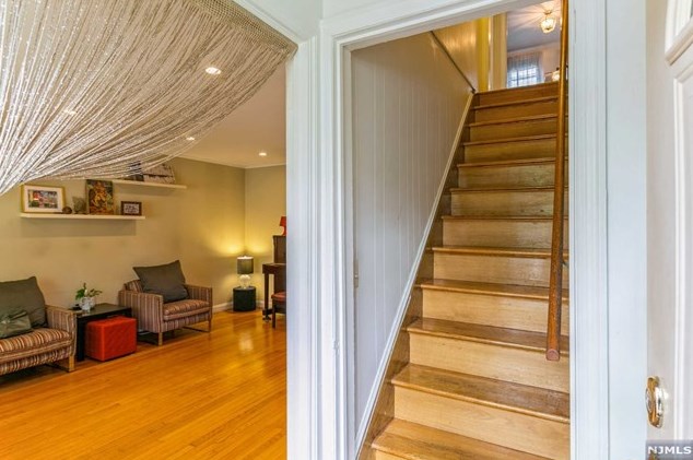 85 Morningside Ave, Cresskill, NJ 07626