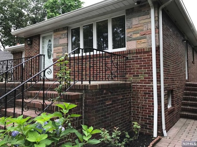 301 Westview Ave, West Fort Lee, NJ 07024
