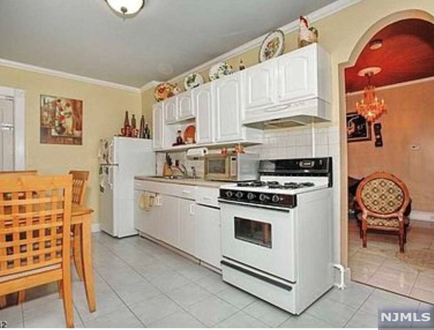 423 River St, Paterson, NJ 07524