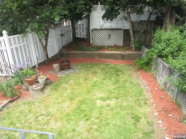 166 Sylvan St, Rutherford NJ  07070-2434 exterior