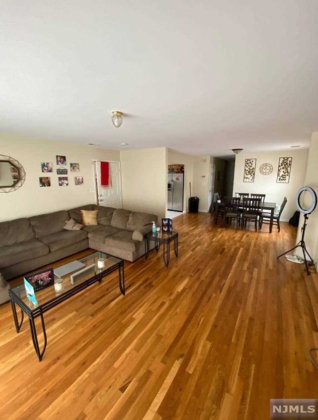 62 Tillinghast St, Newark NJ  07108-1422 exterior