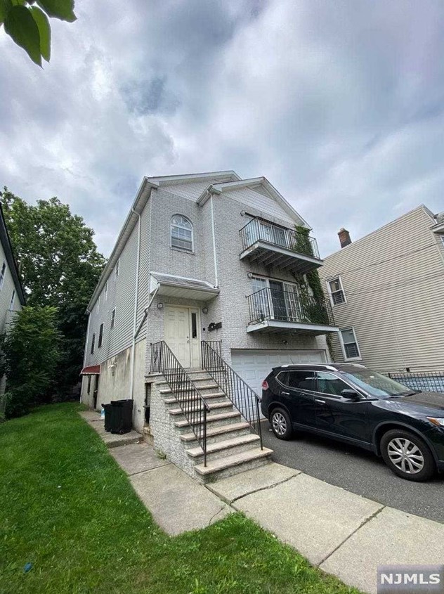 62 Tillinghast St, Newark NJ  07108-1422 exterior