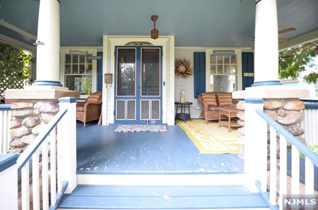 128 S Irving St, Ridgewood, NJ 07450