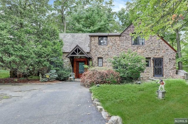 503 Hillside Ave, Alpine, NJ 07620