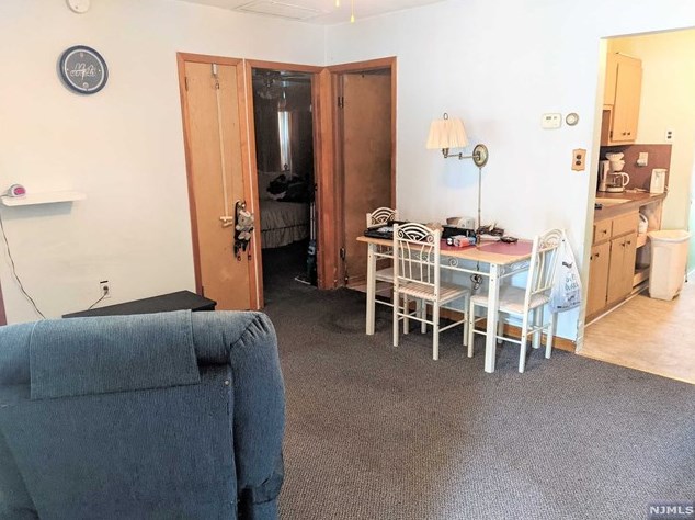 15-17 Park St, Ridgefield Park, NJ 07660