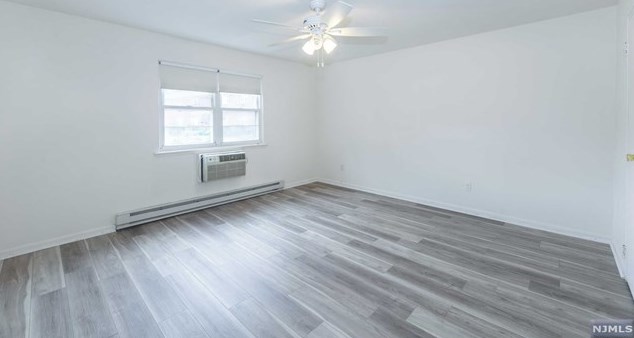 422 Ringwood Ave, Pompton Falls, NJ 07442